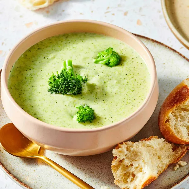 Broccoli & Almond Soup